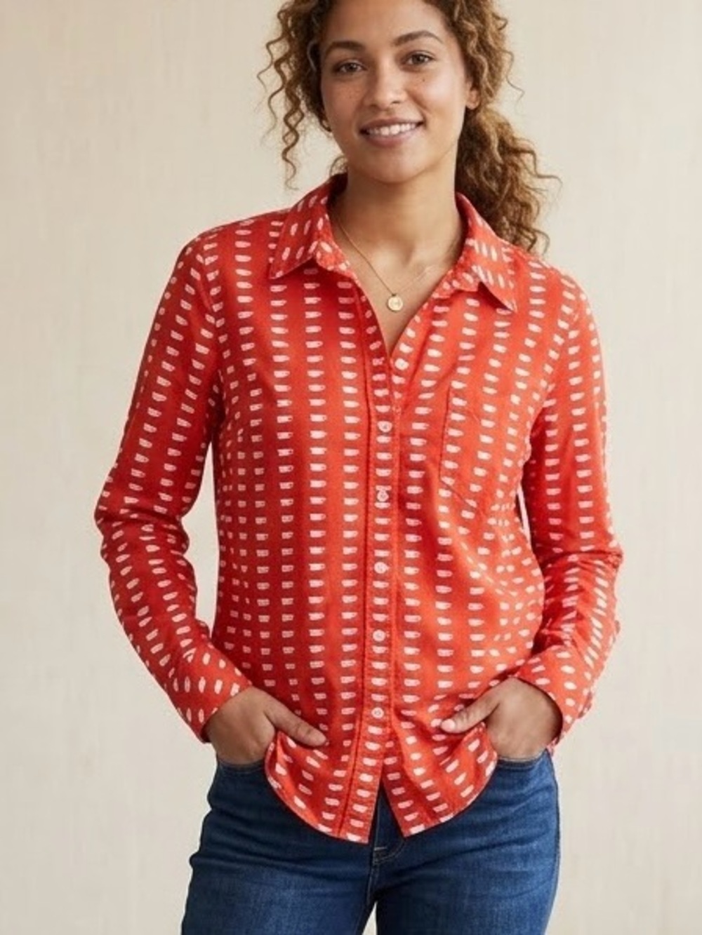 GAP Womens Fitted Boyfriend Shirt Medium Red White Teacup Print Button Down
